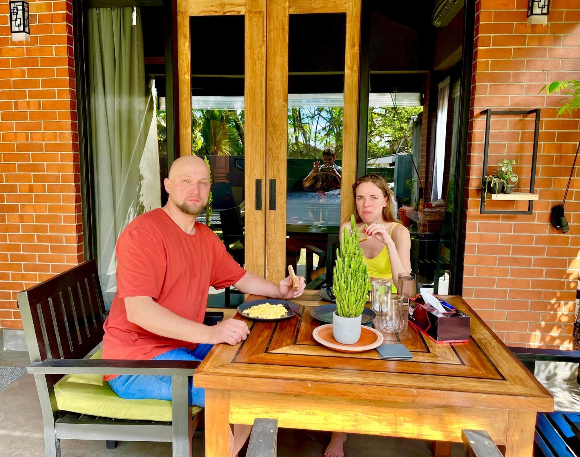 Negombo Morawala Beach Villa Екстер'єр фото